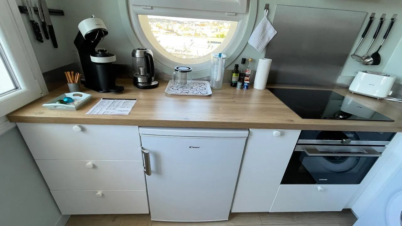 Appartamento Vue sur rade appartement élégant vaste climatisé étage élevé ascenseur proche parking et toutes commodités au cœur du Toulon historique Francia